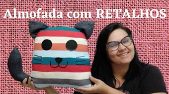 Almofada criativa de gato com retalhos