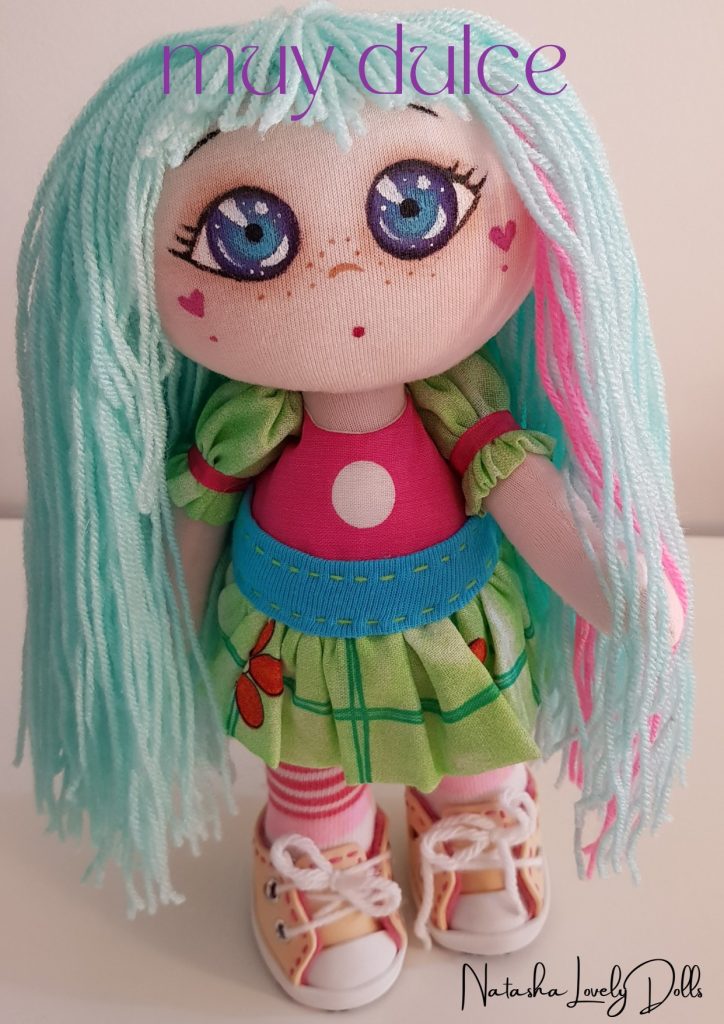 Boneca de pano muito fácil e bonita modelo 2 - molde parte 1