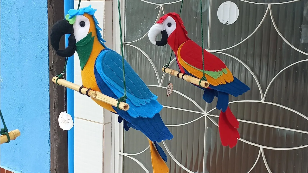 Araras de feltro 3D