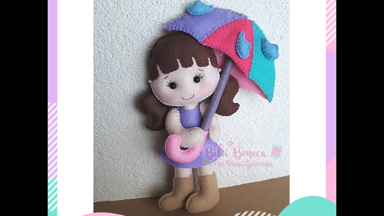 Boneca com guarda-chuva de feltro