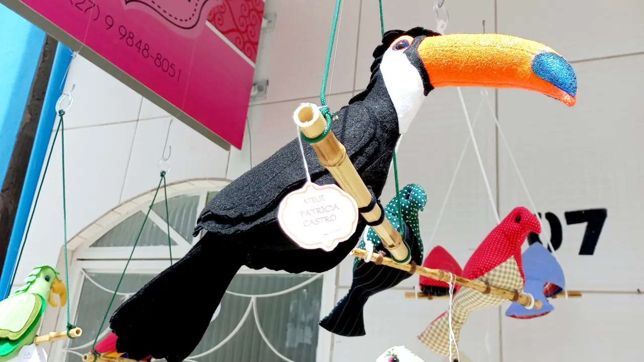 Pássaro tucano de feltro 3D com montagem perfeita