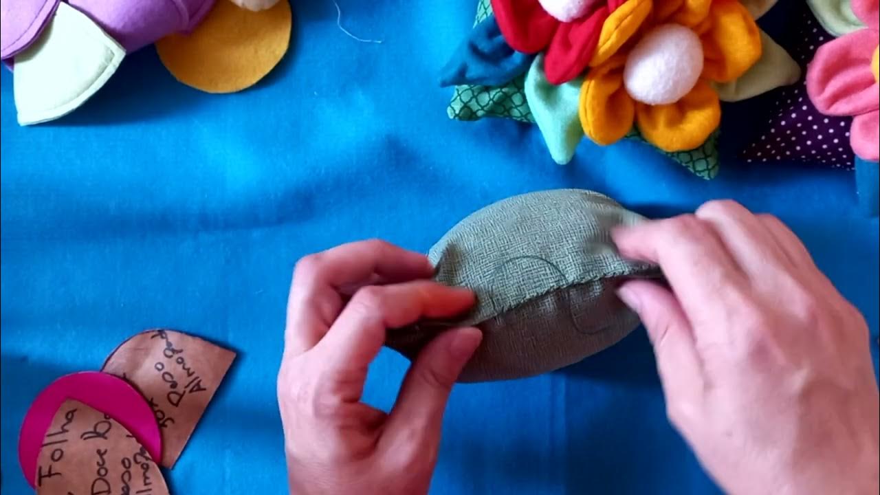 Peso de porta almofada com flores