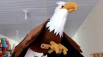 Águia de feltro 3D