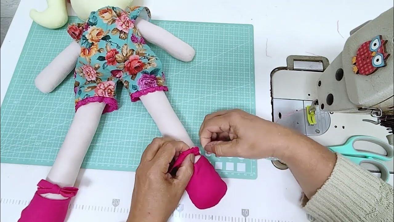 Como fazer sapatinho de tecido para a boneca Jasmim